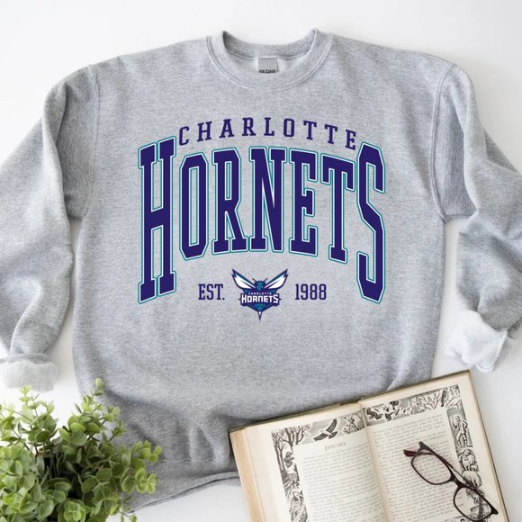 Charlotte Hornets Basketball Sweatshirt, Vintage Style Basketball Design ShirtPM - Picture 1 of 3